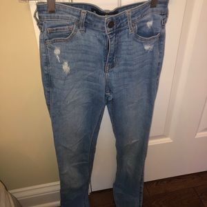 HOLLISTER Mid rise super skinny jeans